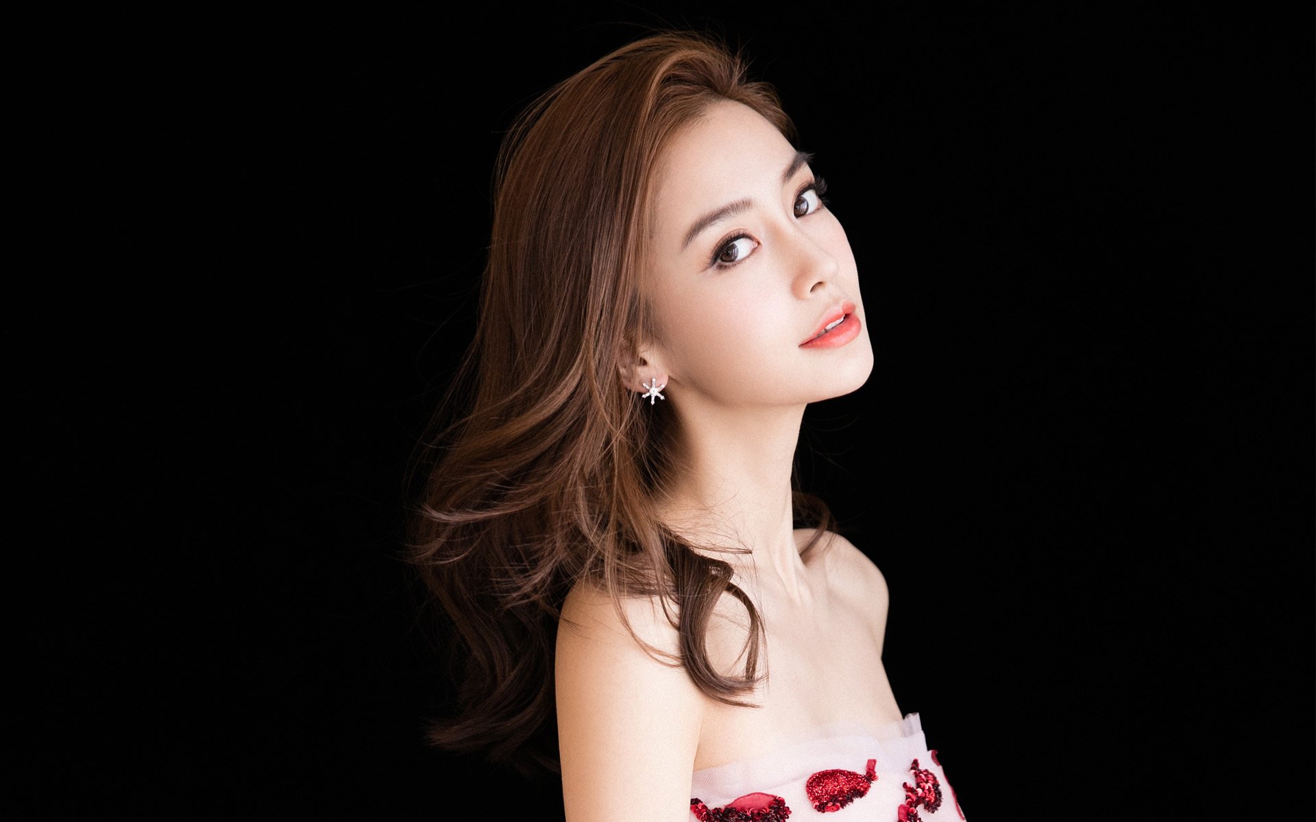 五大联赛是否普遍降低边后卫助攻风险权重,五大联赛从未降级球队