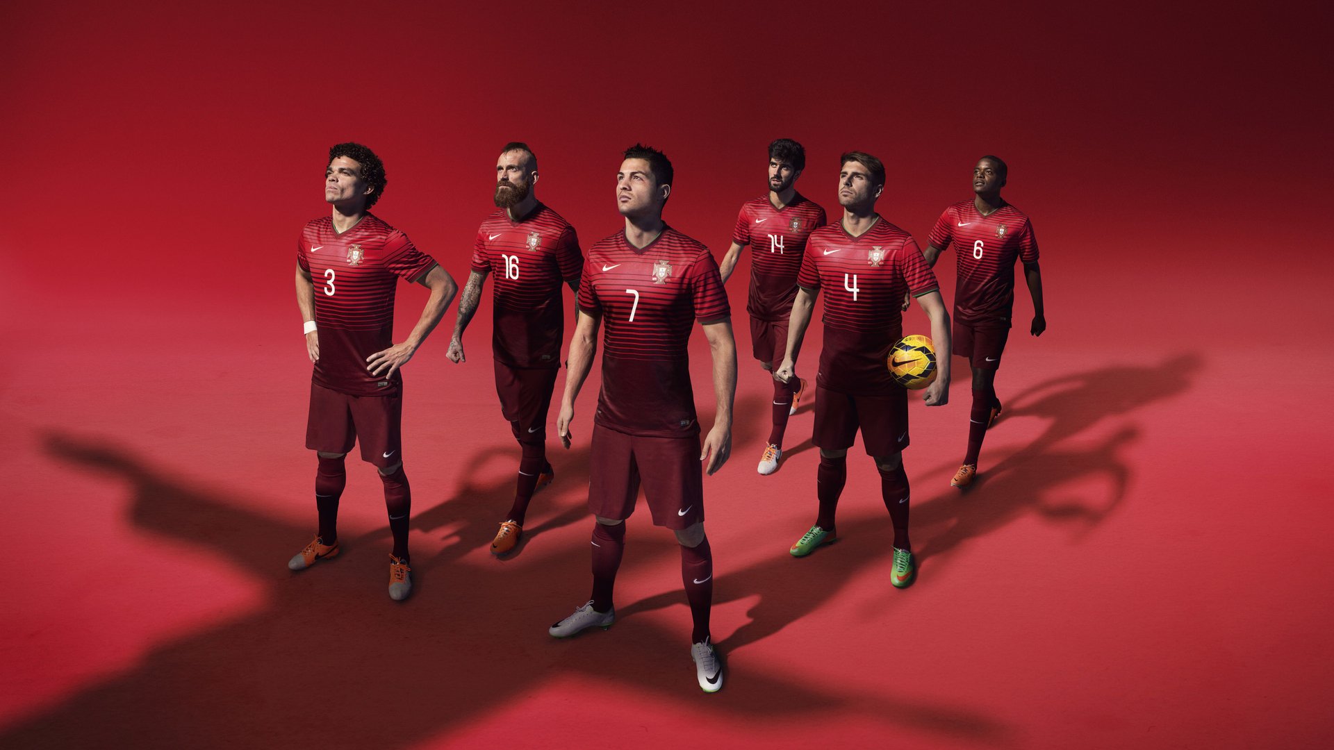 _极致越野长跑：穿越沙漠与荒原_，越野车穿越沙漠的句子